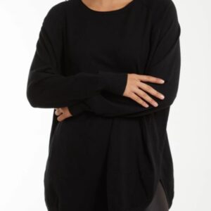 The button back curved edge pocket jumper