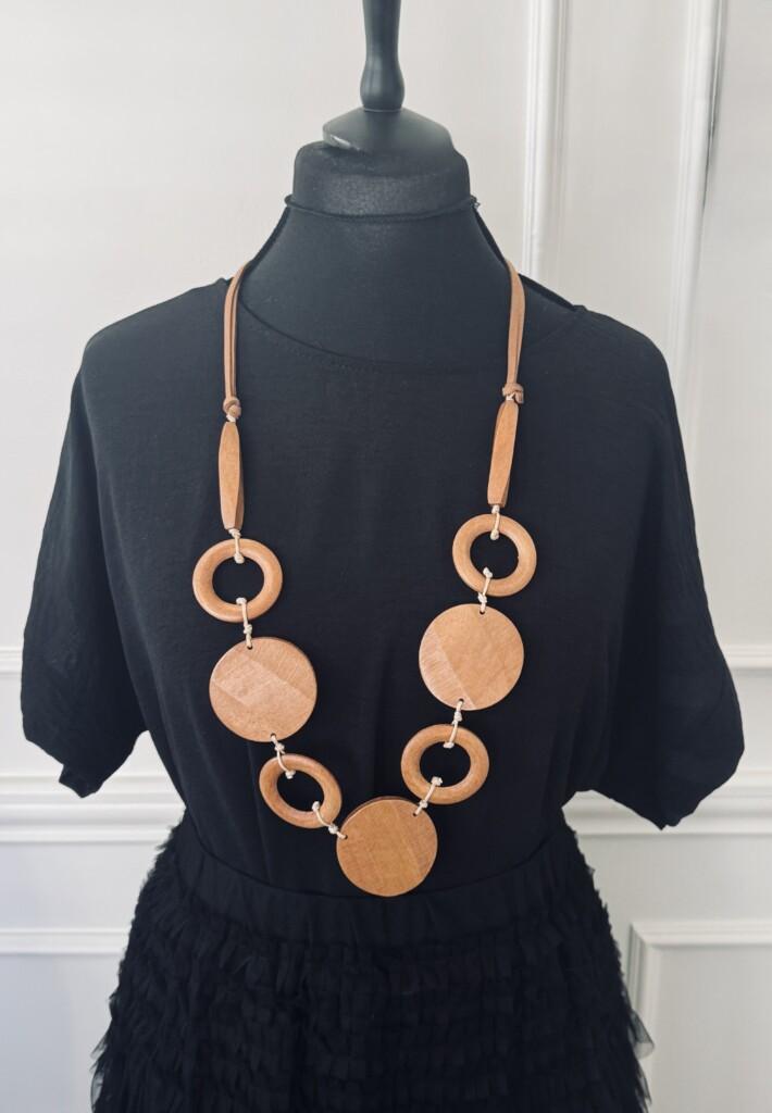Bijoux Disc Necklace