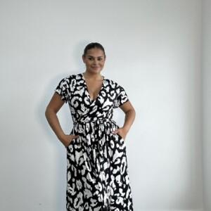Leopard print pocket dress