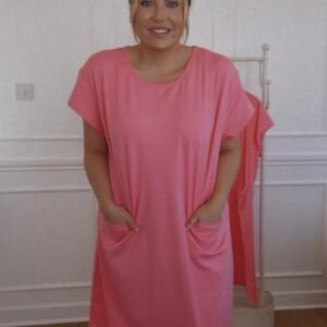 Coral pocket T-shirt dress